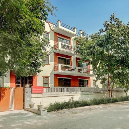 Treebo Iffco Chowk Гургаон Экстерьер фото